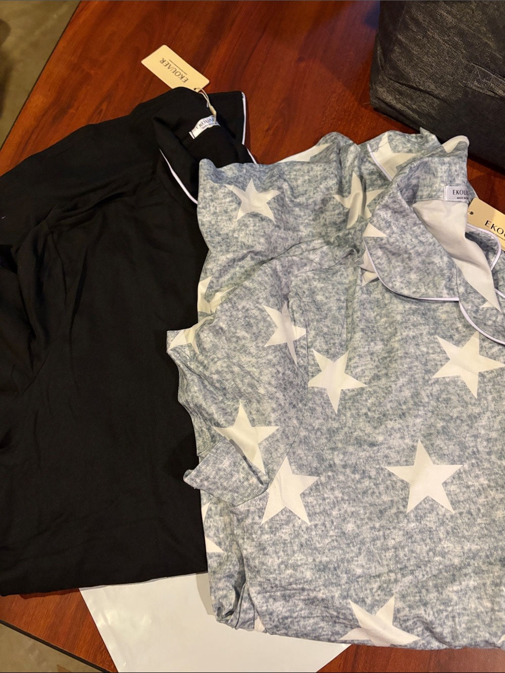 Ekouaer Women's Star Print Pajama Set - Gray & Black 2 pack